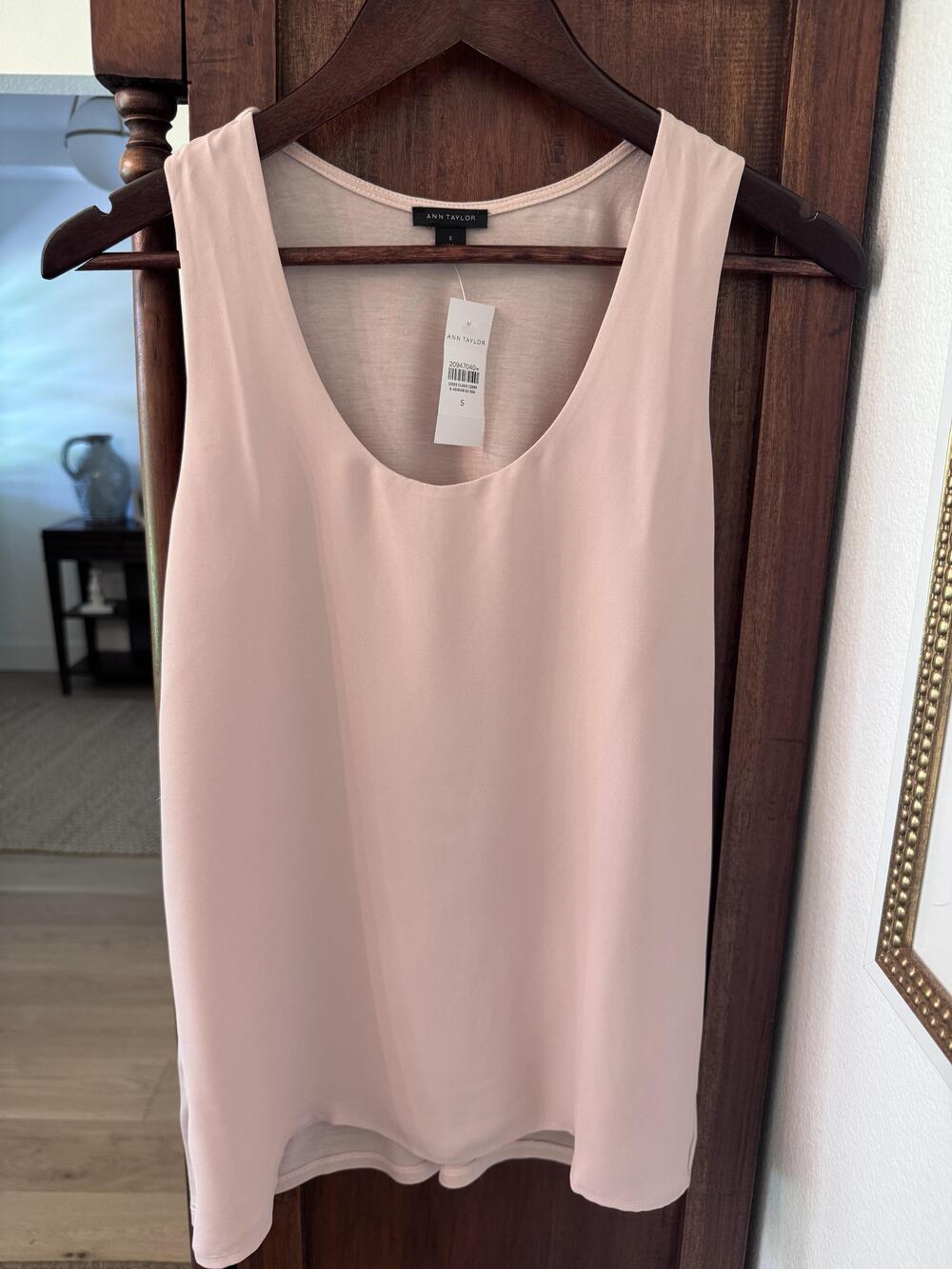 Ann Taylor Tank Top Womens Small Pink Sleeveless Scoop Neck Lined Blouse